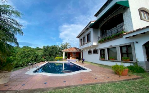  House for rent in Villa Fontana Sur