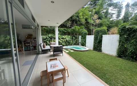  Two-story apartment for rent on Carretera Sur 