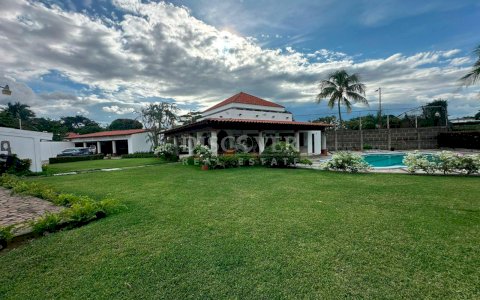  House for sale in Altos de Santo Domingo