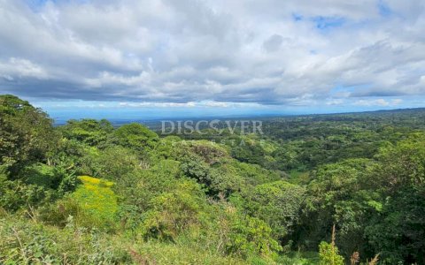  Land with city views for sale in El Crucero