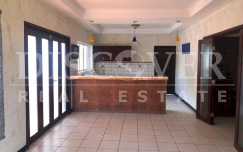  Apartment for Rent in Villa Fontana