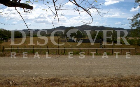  3 manzanas Lot with Lovely Views in Tola