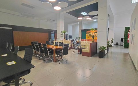 Office space for rent in Villa Fontana