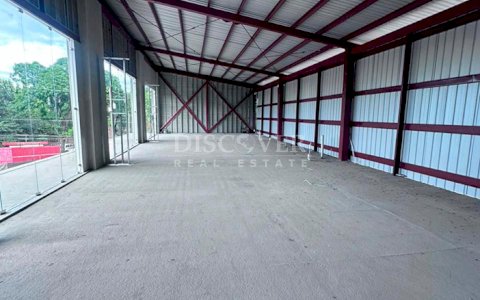  Modules for sale inside a shopping mall in Santo Domingo