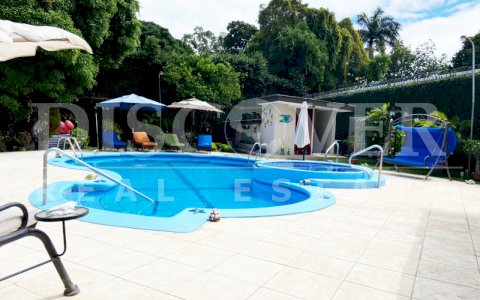 House with pool for sale/for rent in Las Colinas