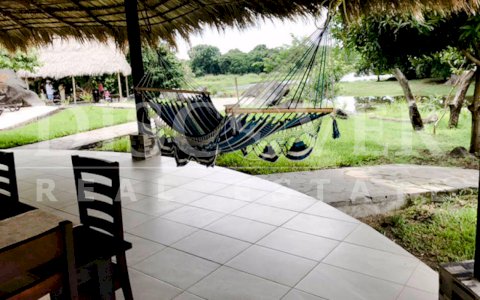  Rental of Cabins and Rooms in Hotel Manku Lake Paradise ID 11191