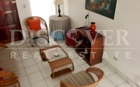  Apartment for sale located in Colonial los Robles.