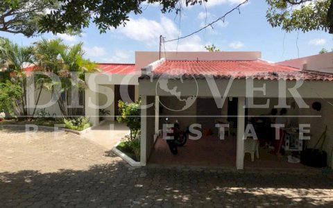  House for rent in Villa Fontana.