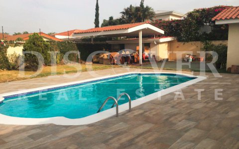  Large House with pool for Rent in the Cumbres Residential ID 10663