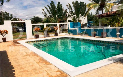  Condominium of Apartments for Sale located in Granada ID 10704