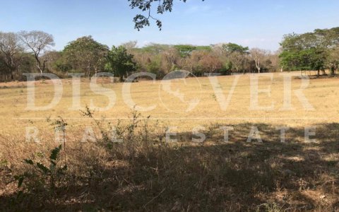  Property Suitable for Commercial Warehouses ID 8503