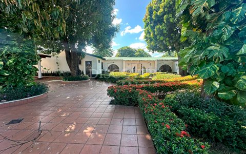  Spacious house for rent in Bolonia