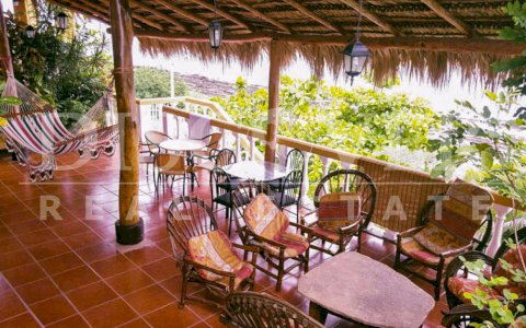  Spectacular house for sale in Casares beach