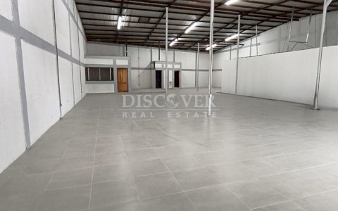  Spacious commercial unit for rent in Rivas