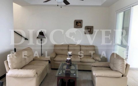  House for Rent in La Arboleda Condominium.