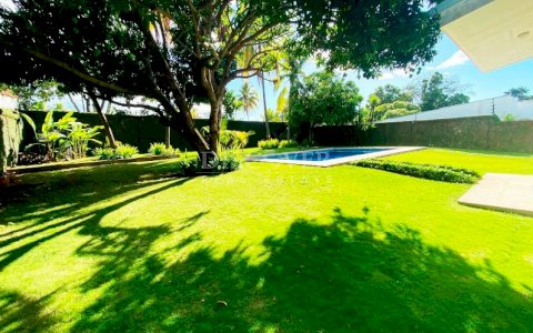  Spacious house with pool for sale in Santo Domingo