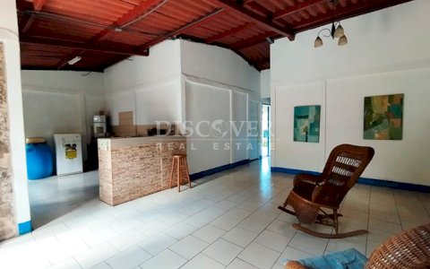 House with large yard for rent in Ticuantepe
