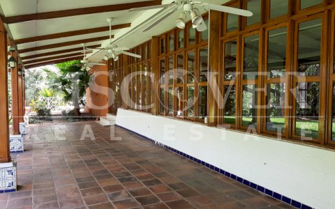 Beautiful country house with land for sale in Las Colinas ID 11109