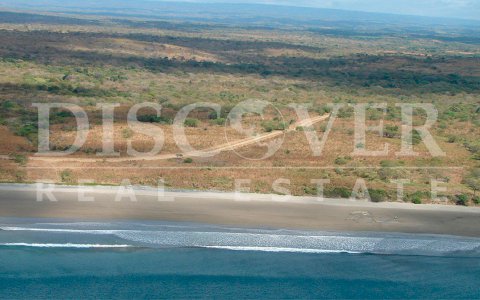  Spectacular Farm close to Quizala beach for sale